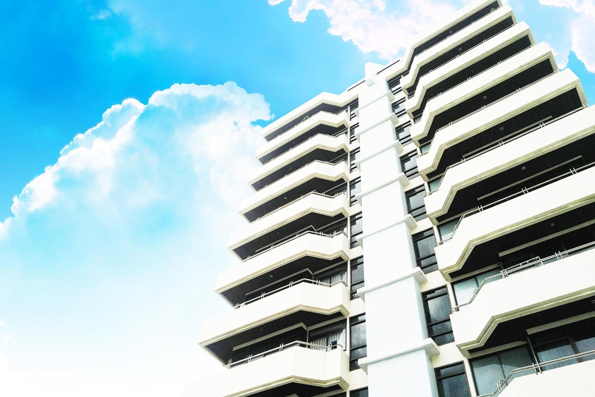 Nantiruj Tower: Serviced Apartments in Sukhumvit Soi 8 Bangkok Exterior photo